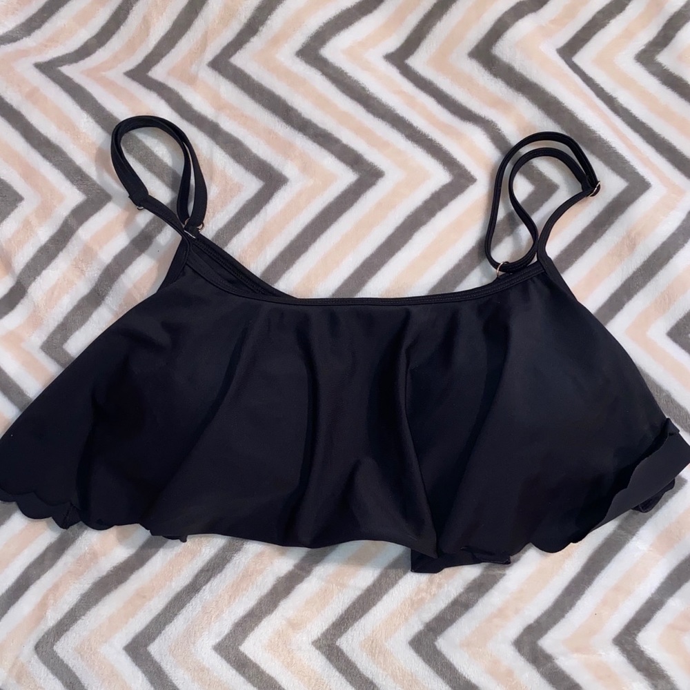 Black bikini top